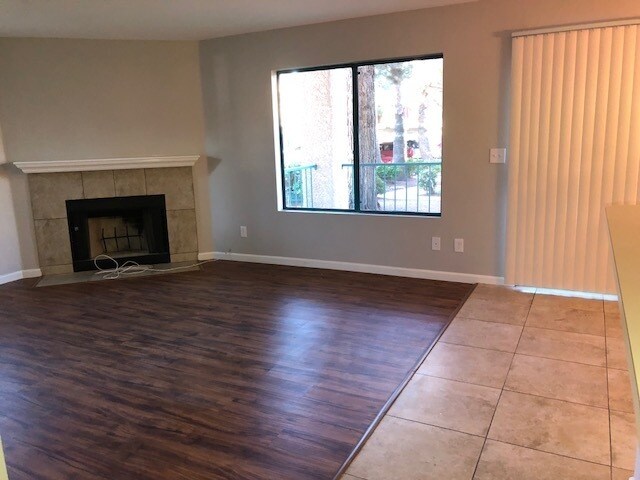 Building Photo - A Cozy 2 bedroom 2 bathroom with patio dow...