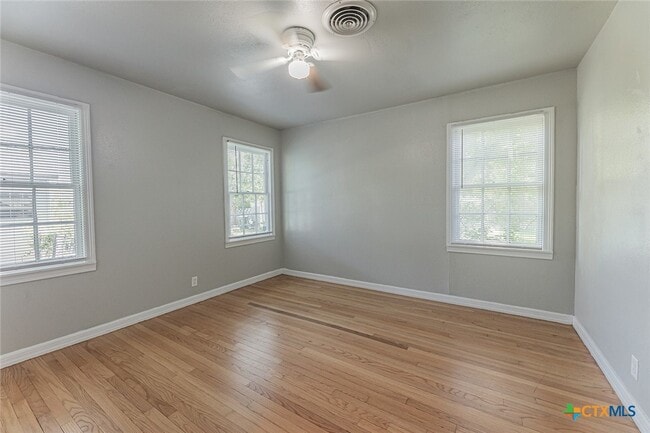 Building Photo - 1020 N 15th St
