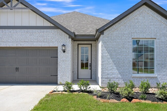Building Photo - 23110 Dadi Orchid Dr