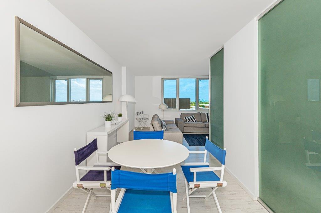 Building Photo - 2301 Collins Ave