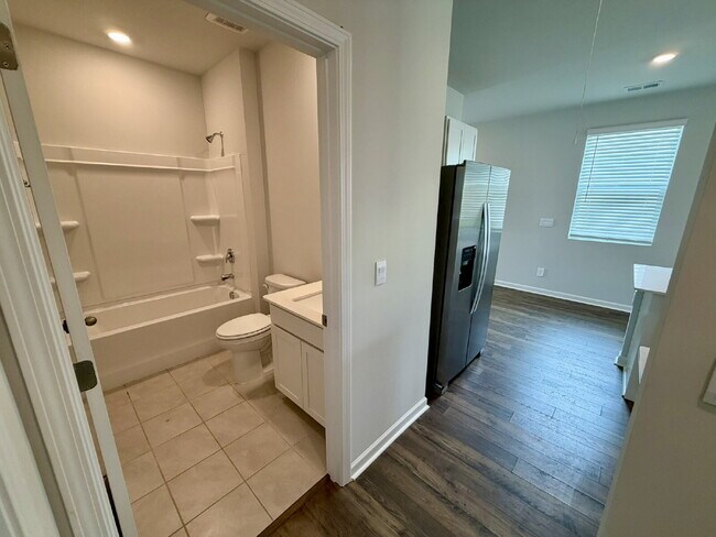 Building Photo - New Legacy Farms Home | Resort-Style Amenities!
