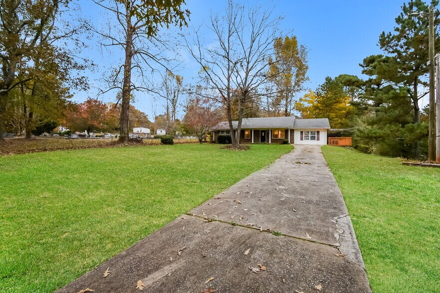 Building Photo - 3805 Nebo Rd