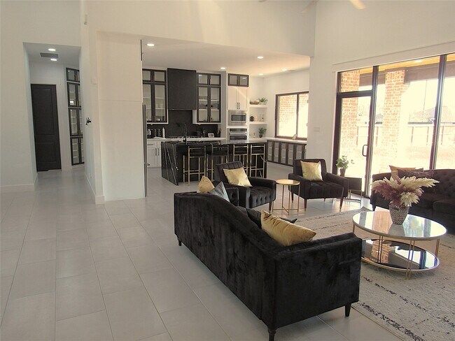 Building Photo - 51 Rd 6613