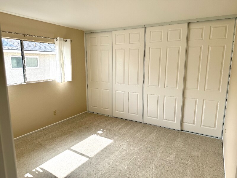 Building Photo - 232 S Pine St