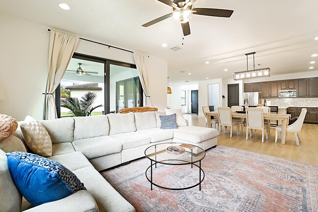 Building Photo - 6151 Yerba Buena Ct