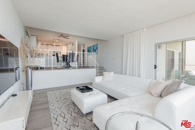 Building Photo - 18063 W Coastline Dr