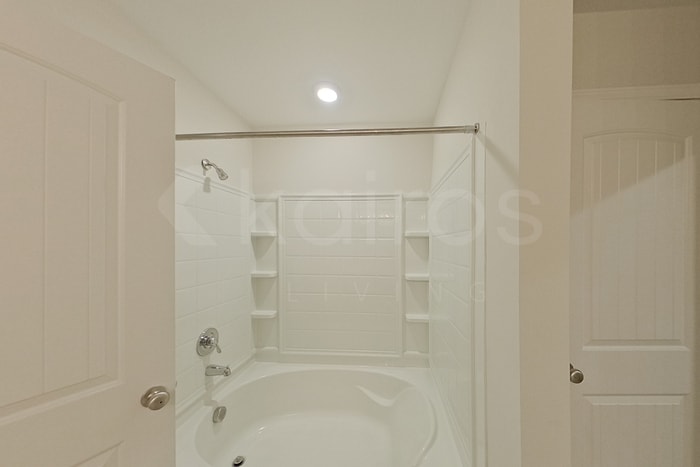 Building Photo - 19 Carrollton Dr