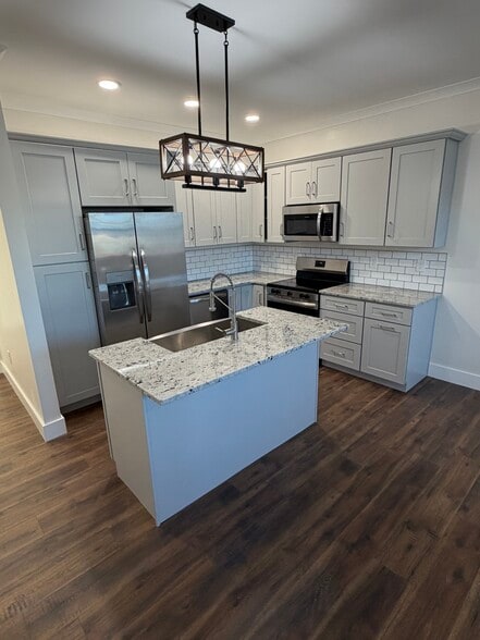 Building Photo - 1417 Woodbine Ave