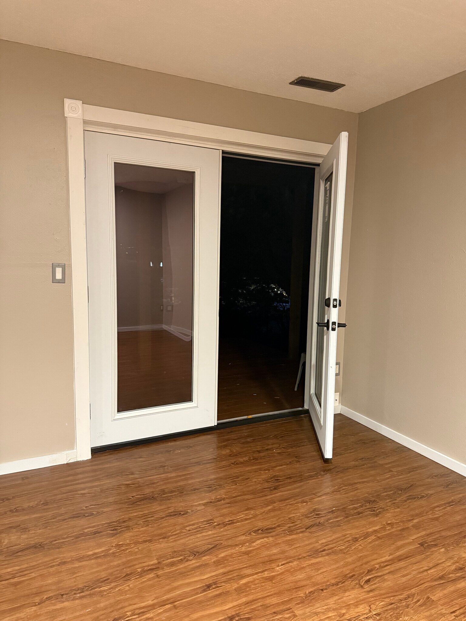 Building Photo - 201 SW 4th St