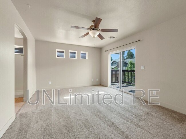 Building Photo - 2539 W Josselyn Dr