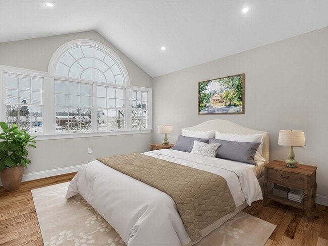 Building Photo - 97 Great Rd