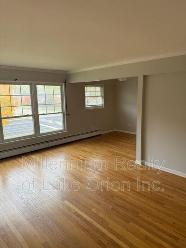 Building Photo - 2503 W 13 Mile Rd