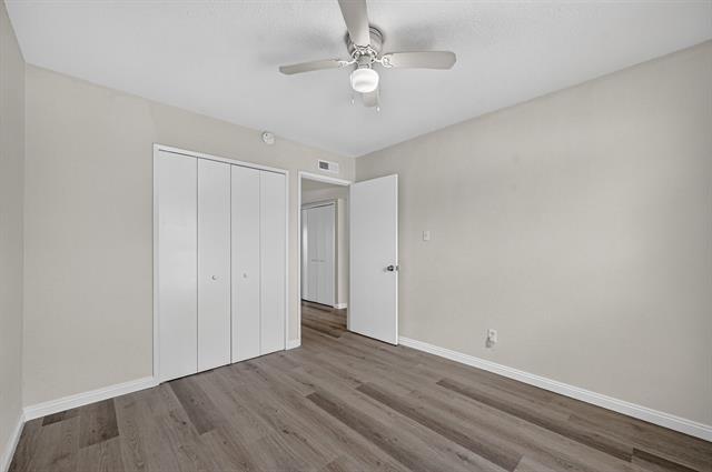 Building Photo - 517 Willow Oak Dr
