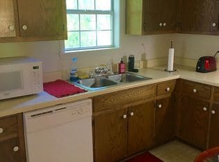 Building Photo - Old 242