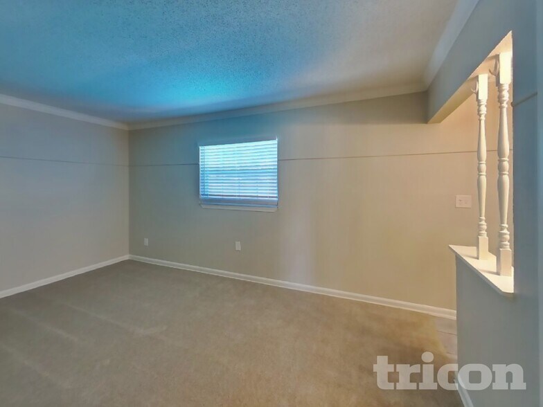 Building Photo - 202 Faithway Dr