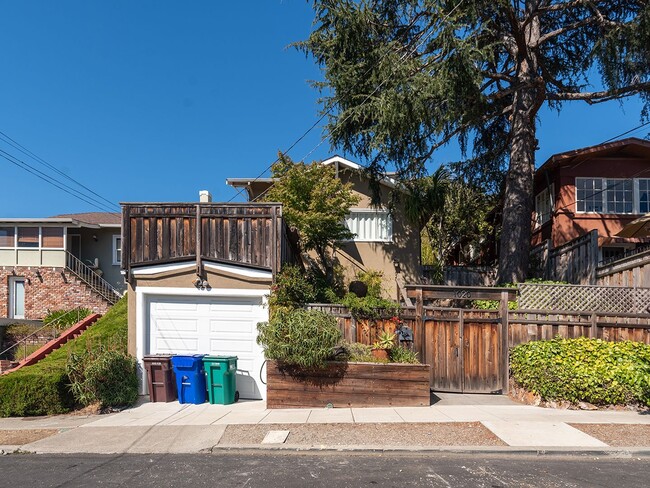 Building Photo - Updated single family home