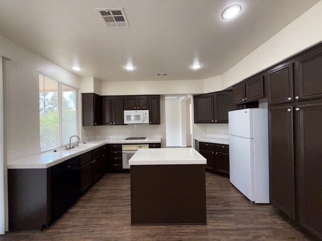 Building Photo - 344 Velino Ave