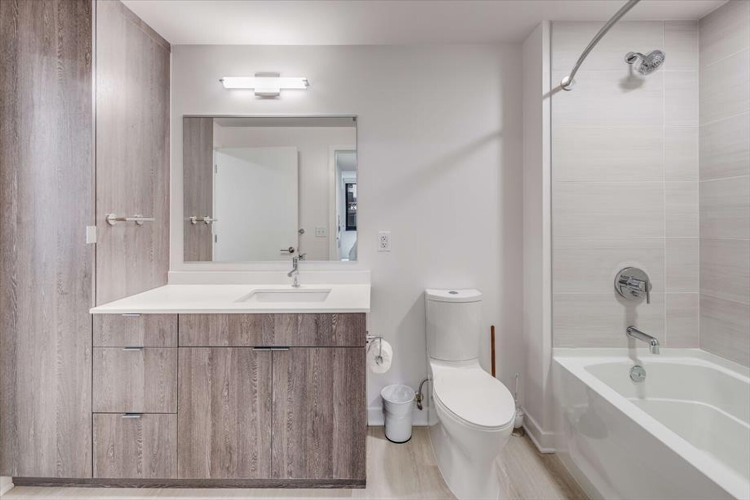 Building Photo - 1051 First St NE