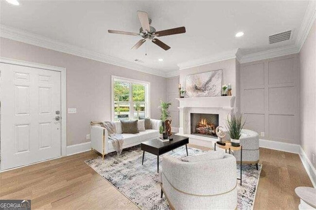 Building Photo - 502 Washington St NW