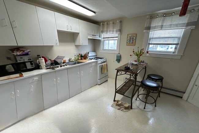 Building Photo - 20 Gibbon St