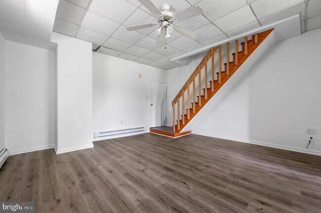 Building Photo - 153 Jones St
