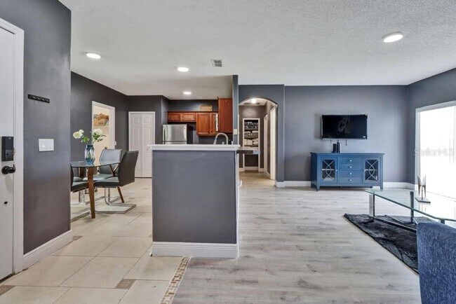 Building Photo - 820 Grantham Dr