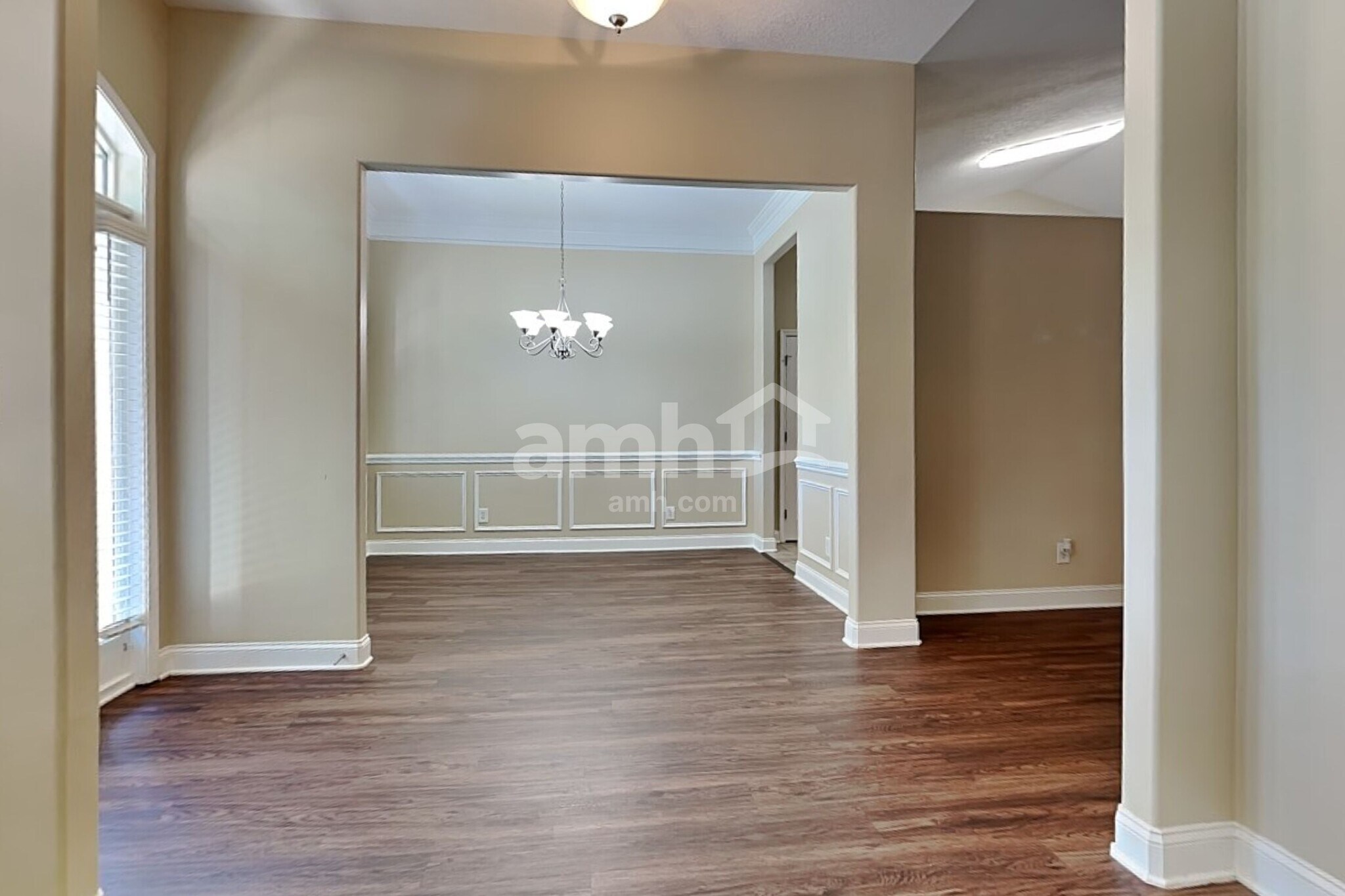 Building Photo - 7194 Caley Ln