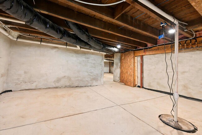 Building Photo - 1512 Naamans Creek Rd
