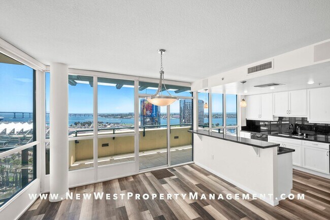 Building Photo - Spectacular Marina District 3-Bedroom Pent...