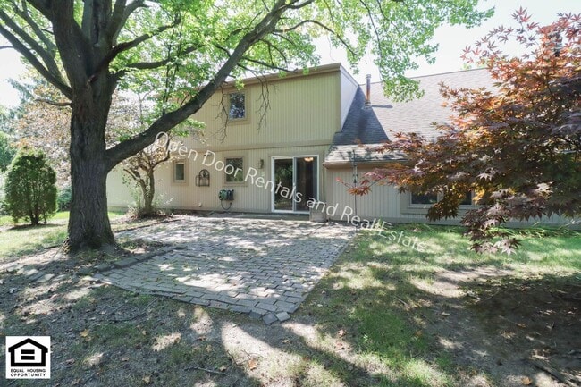 Building Photo - 10512 Brandywine Dr