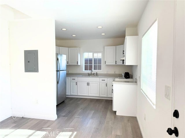 Building Photo - 204 S Starglen Dr
