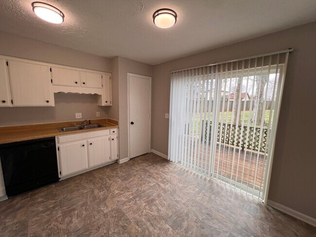 Building Photo - 502 Windellwood Cir