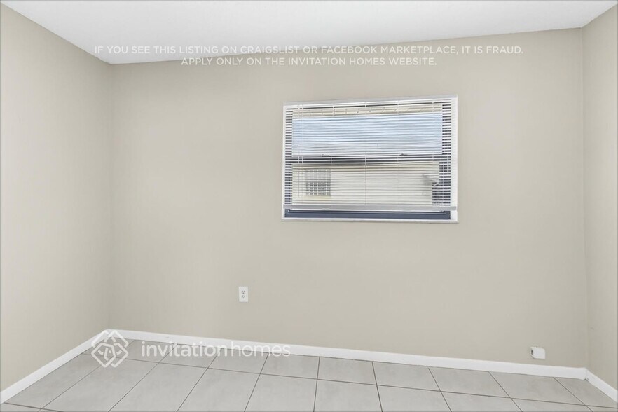 Building Photo - 555 Freeport Ave N