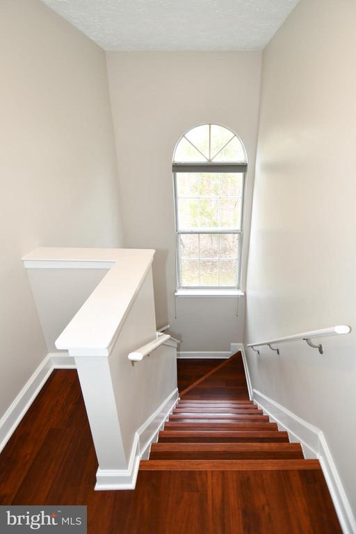 Building Photo - 1586 Pin Oak Dr