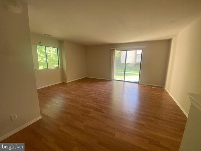 Building Photo - 1405 Britton Pl