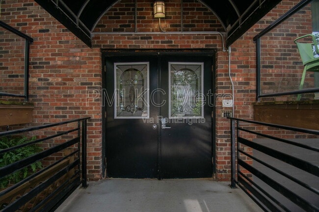 Building Photo - 4618 Holly St