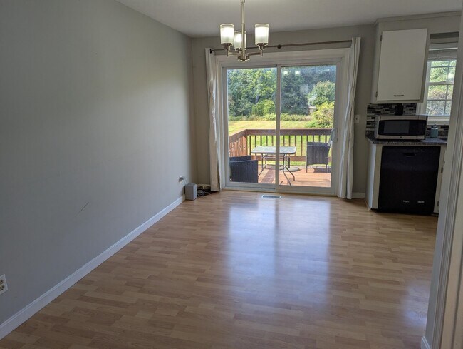 Building Photo - 160 Winterwood Dr
