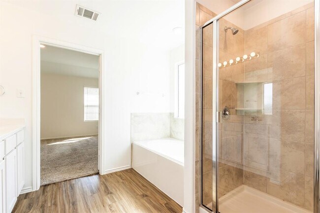 Building Photo - 110 Sophora Dr