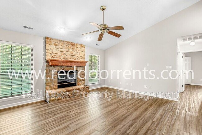 Building Photo - 7610 Chris Anne Dr