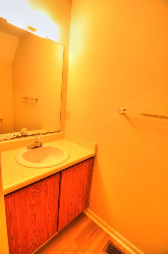 Building Photo - Walk to Downtown Carrboro From This End Unit Townhome!