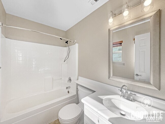 Building Photo - Great 2B/2BA Townhome in Scripps Ranch w/ New Carpets, A/C & Swimming Pool!