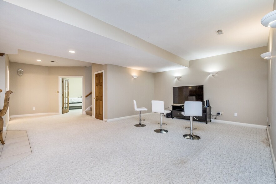 Building Photo - 13621 Singletree Ct