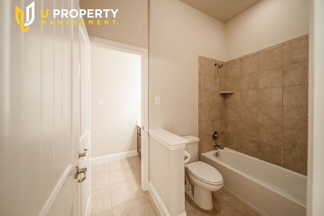 Building Photo - Rich woods in Frisco. Great location and S...