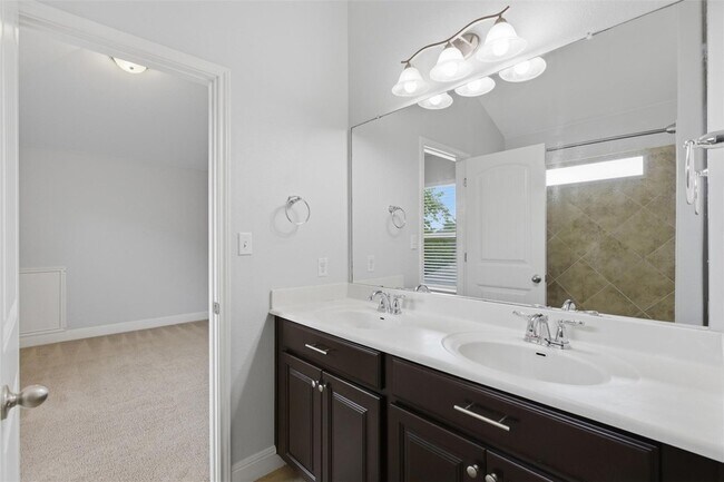 Building Photo - 1017 Fred Couples Ct