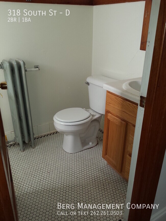 Building Photo - 318 South St