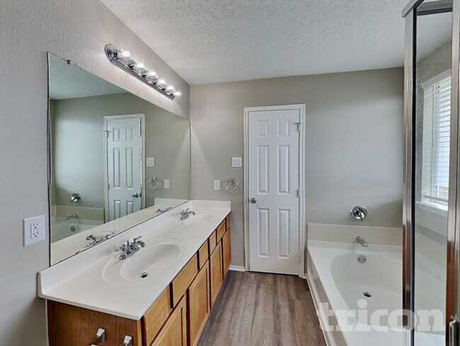 Building Photo - 3620 Mountain Ranch Rd