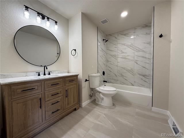 Building Photo - 243 Vance St