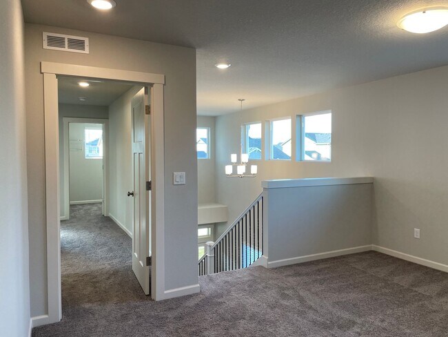 Building Photo - NEWER 4 Bed 2.5 Bath Home! Located near the Ridgefield Outdoor Recreation Center, equestrian faci...