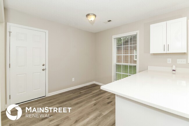 Building Photo - 3325 Darden Rd