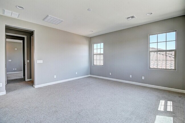 Building Photo - Highly sought neighborhood, stunning home!
